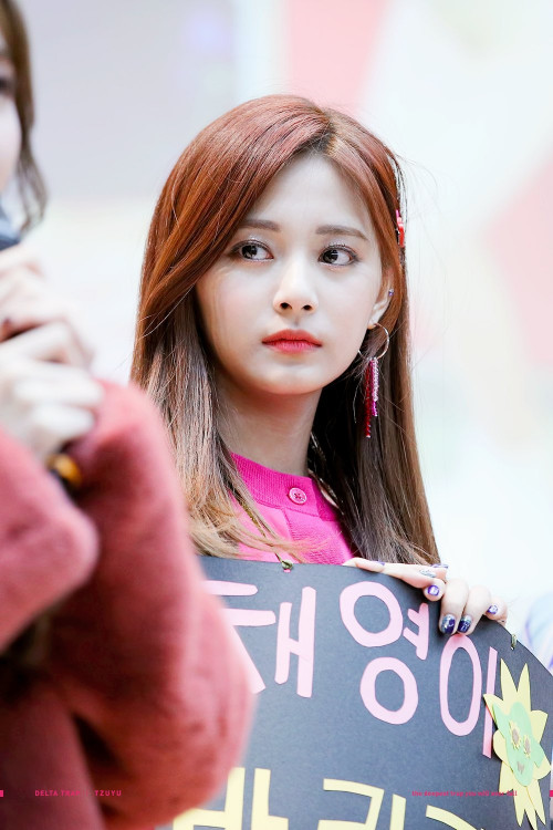 Tzuyu-6.jpg