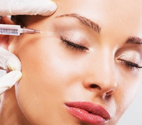 botox-injections-15-years-costmetic-use-wrinkles-791392-1bd1e31a1718e9e1d.jpg