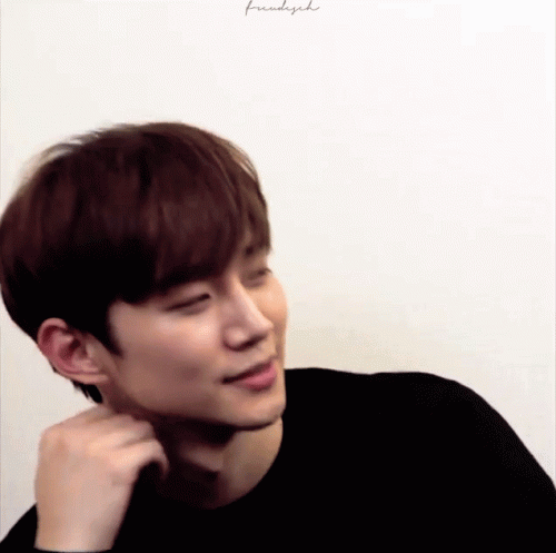 lee-junho.gif