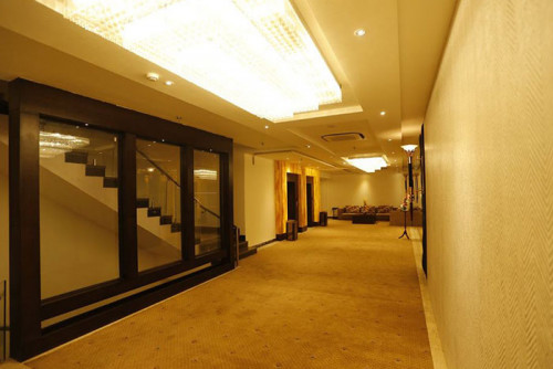 lobby2