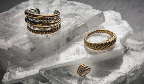 A couple of decades back, while they were craftsmen working in downtown Manhattan, Sybil and David Yurman chose to begin their own gems image. Their objectives were determinedly modest. “We didn’t come to it through, ‘Hello, we should stock this. We’ll construct a business and make a fortune,’ ” Ms. Yurman said. “We wanted to construct a business. Our longing was just to make, to impart it to one another and to have the capacity to make more.