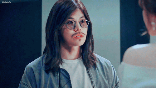 지금 남편이랑 파티 준비하느라 아주 신이 났네
#구호동 #탈의실