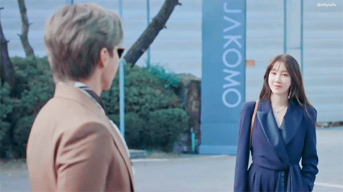 "여긴 어쩐일이세요?"
#심수련 #로건리