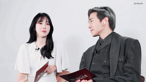 이지아×박은석 ‘코멘터리’가 이렇게 설렌다구요?
https://tv.naver.com/v/18412335
#심수련 #로건리