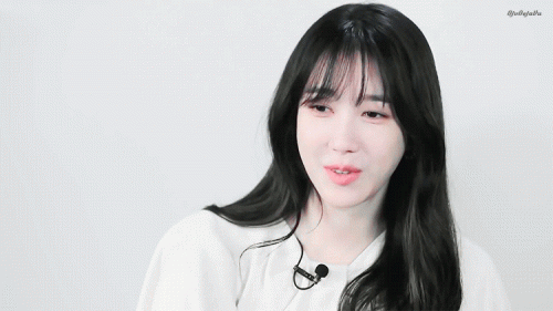 이지아×박은석 ‘코멘터리’가 이렇게 설렌다구요?
https://tv.naver.com/v/18412335
#심수련 #로건리