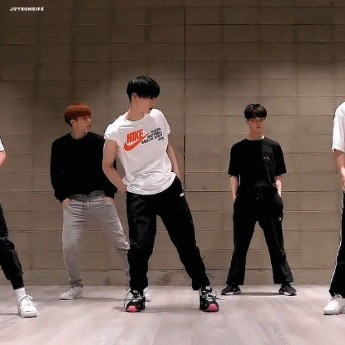 stealerdancepractice-1.gif